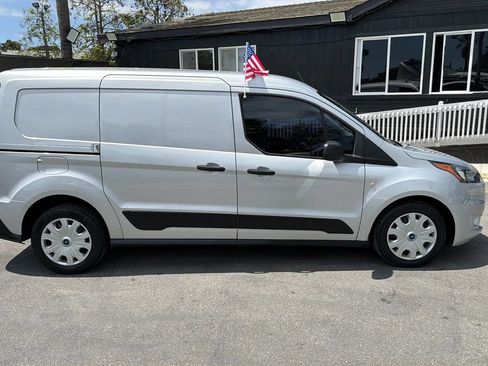 Used 2022 Ford Transit Connect XLT FWD image 9
