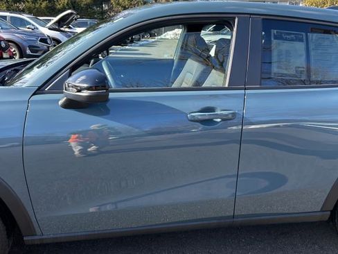 Used 2023 Honda HR-V Sport image 4