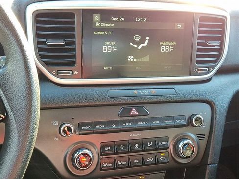 Certified 2022 Kia Sportage LX w/ LX AWD Value Edition Package image 14