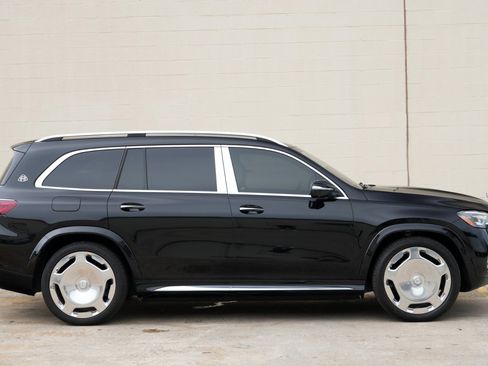 Used 2024 Mercedes-Benz Maybach GLS 600 4MATIC image 87