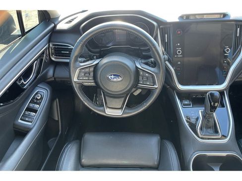 Used 2025 Subaru Outback Limited image 16