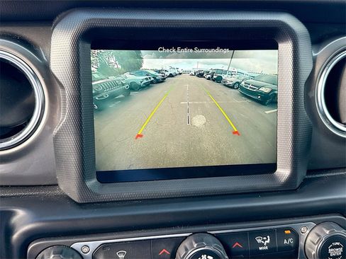 Used 2021 Jeep Wrangler Unlimited Sahara image 15