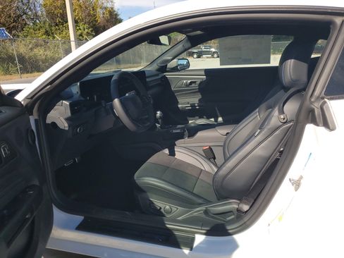 New 2026 Ford Mustang Dark Horse image 11