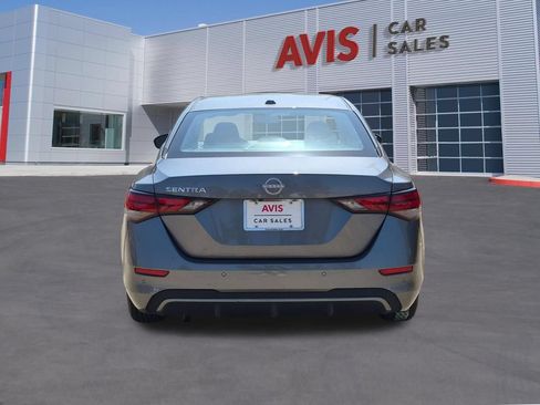 Used 2025 Nissan Sentra SV FWD image 7