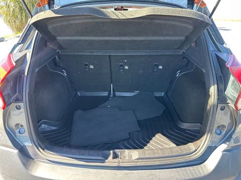 Used 2019 Nissan Kicks SR w/ SR Premium Package image 14