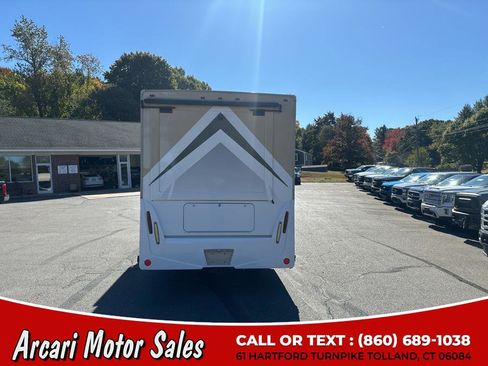 Used 2016 Mercedes-Benz Sprinter 3500 image 5