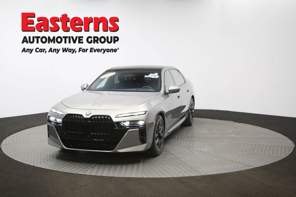 Used 2023 BMW 760i xDrive w/ Executive Package AWD/4WD image 60