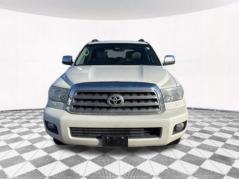 Used 2012 Toyota Sequoia Platinum image 2