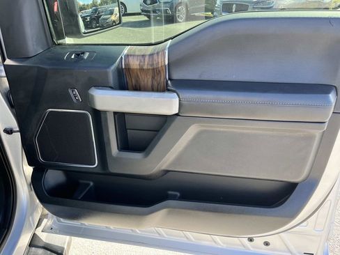 Used 2018 Ford F150 Lariat image 21