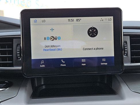 Used 2024 Ford Explorer XLT w/ Equipment Group 202A image 13