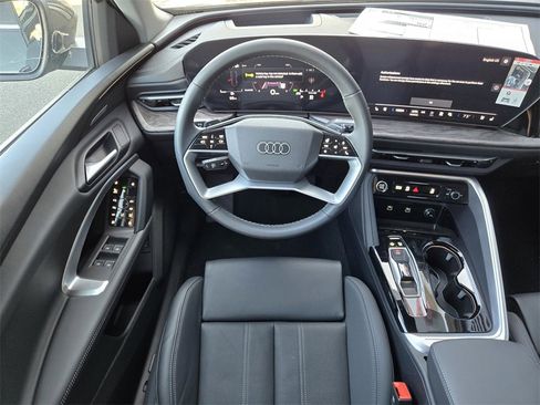 New 2025 Audi Q5 2.0T Premium Plus image 13