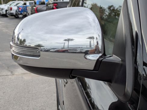 Used 2016 Mitsubishi Outlander SE image 11