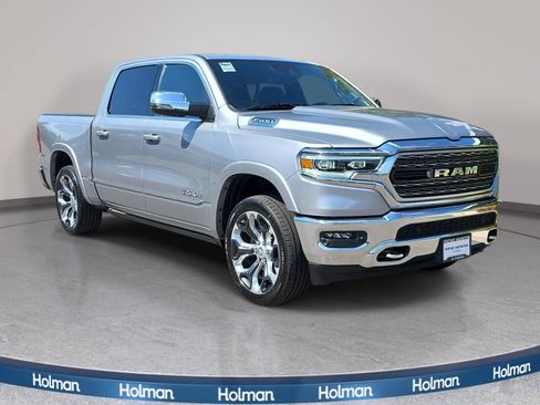 Used 2023 RAM 1500 Limited AWD/4WD image 4