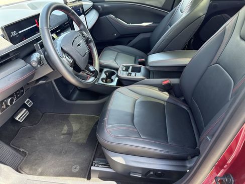 Used 2025 Ford Mustang Mach-E Premium w/ Sport Appearance Package AWD/4WD image 9