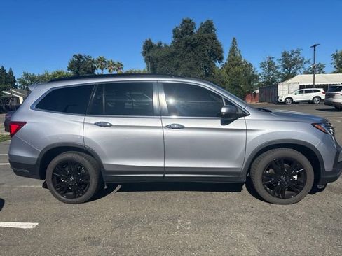Used 2022 Honda Pilot Special Edition image 3