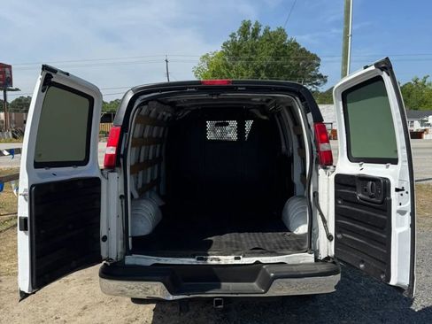 Used 2021 GMC Savana 2500 w/ Driver Convenience Package RWD image 14