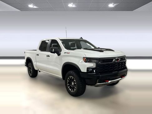 Used 2024 Chevrolet Silverado 1500 ZR2 w/ Technology Package AWD/4WD image 5