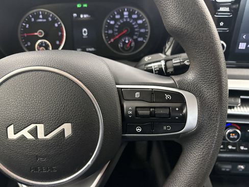 Used 2023 Kia K5 LXS image 30