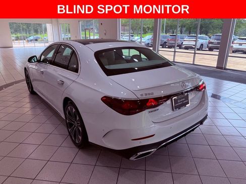 Used 2024 Mercedes-Benz E 350 4MATIC Sedan image 5