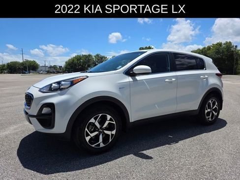 Used 2022 Kia Sportage LX AWD/4WD image 7