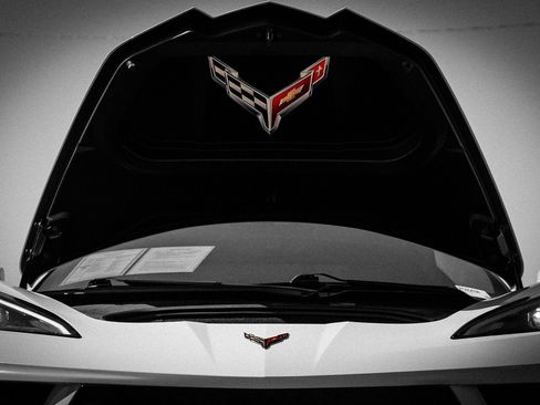 Used 2021 Chevrolet Corvette Stingray Premium Conv w/ Z51 Performance Package image 21