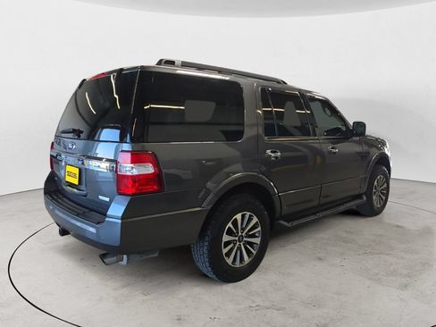 Used 2015 Ford Expedition XLT AWD/4WD image 8
