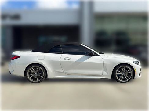Used 2022 BMW M440i Convertible RWD image 14