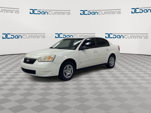 Used 2007 Chevrolet Malibu LS w/ Enhanced Safety Package FWD image 4