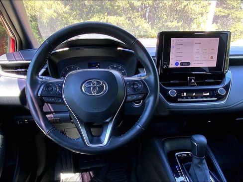 Used 2023 Toyota Corolla SE image 6