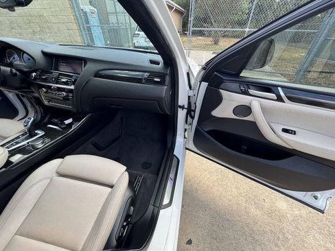Used 2018 BMW X4 xDrive28i AWD/4WD image 25