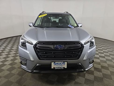 Used 2023 Subaru Forester Limited image 3