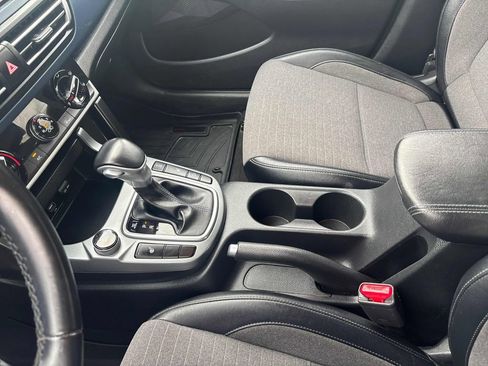 Used 2021 Kia Seltos S AWD/4WD image 19