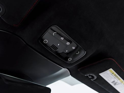 Used 2022 Ferrari Roma RWD image 79