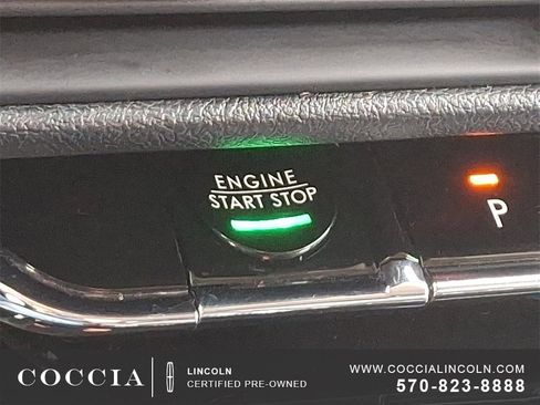 Certified 2024 Lincoln Corsair AWD image 22