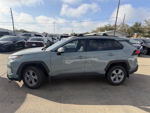 Used 2023 Toyota RAV4 XLE w/ Convenience Package image 8