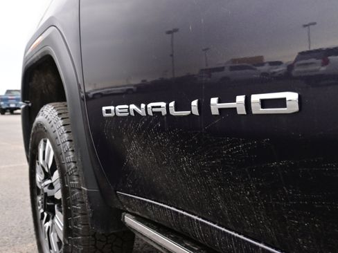 New 2026 GMC Sierra 2500 Denali w/ Denali Reserve Package image 13