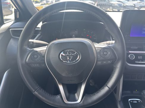 Used 2024 Toyota Corolla Cross AWD Hybrid image 17
