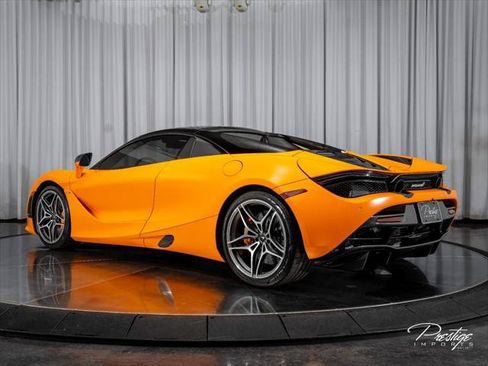 Used 2020 McLaren 720S Performance RWD image 21