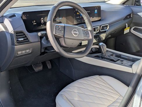 New 2026 Nissan Sentra SL w/ Floor Mat Package image 10