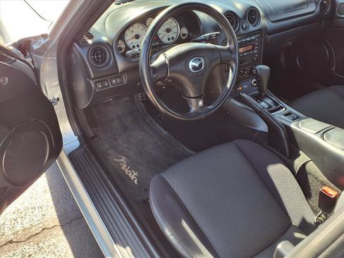 Used 2003 MAZDA MX-5 Miata LS image 7