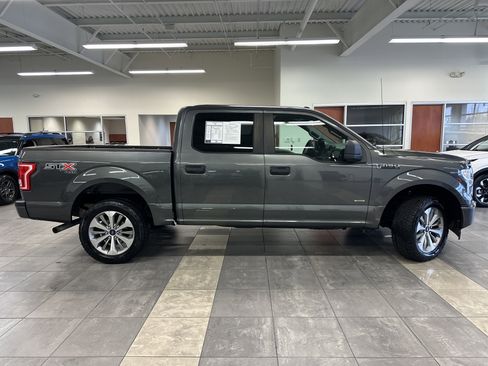 Used 2017 Ford F150 XL w/ Equipment Group 101A Mid image 12