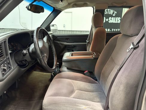 Used 2007 Chevrolet Silverado 1500 LT w/ Extended Cab Value Package RWD image 15