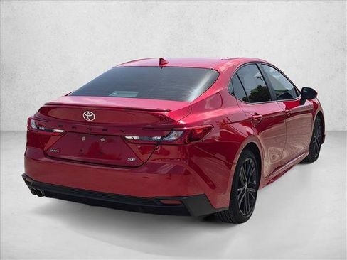 Used 2025 Toyota Camry SE w/ Convenience Package FWD image 5