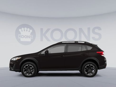 Used 2023 Subaru Crosstrek 2.0i Premium image 2