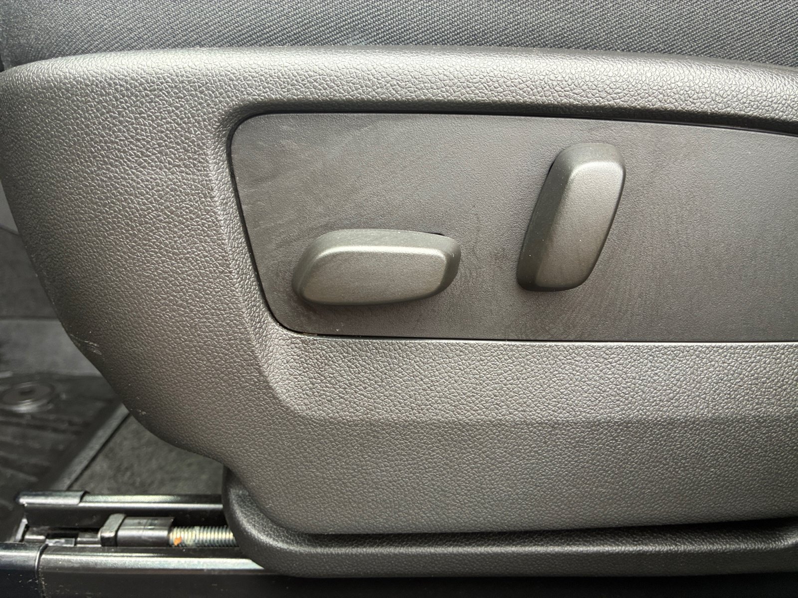 Used 2023 Buick Envision Essence FWD image 15