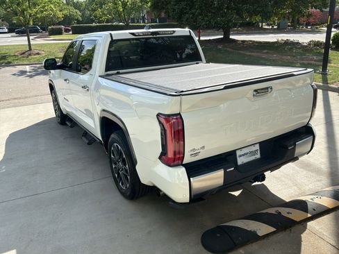 Used 2024 Toyota Tundra Limited image 8