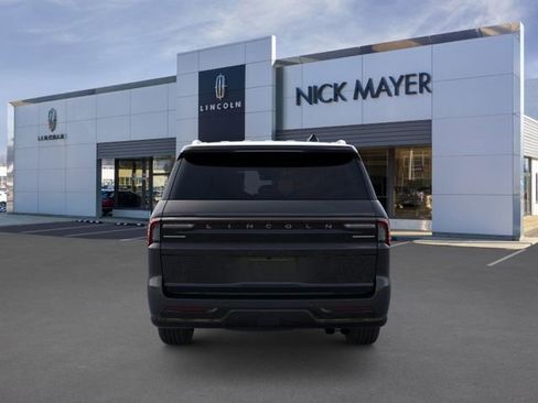New 2026 Lincoln Navigator L Reserve AWD/4WD image 5