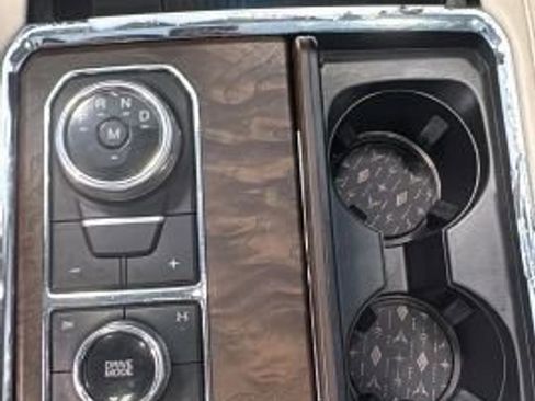 Used 2018 Ford Expedition Max Platinum image 29