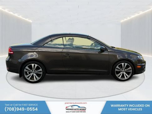 Used 2013 Volkswagen Eos Lux FWD image 8