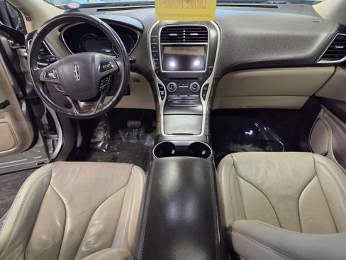 Used 2017 Lincoln MKX Reserve w/ Driver Assistance Package image 47